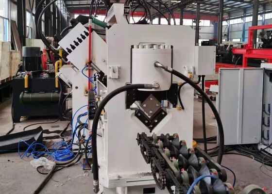 Ηλεκτρονική μηχανή τρύπησης για γωνίες 630KN