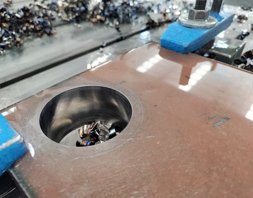 Υψηλής ακαμψίας υψηλής ταχύτητας CNC μηχανή τρυπήματος πλάκας με έλεγχο servo