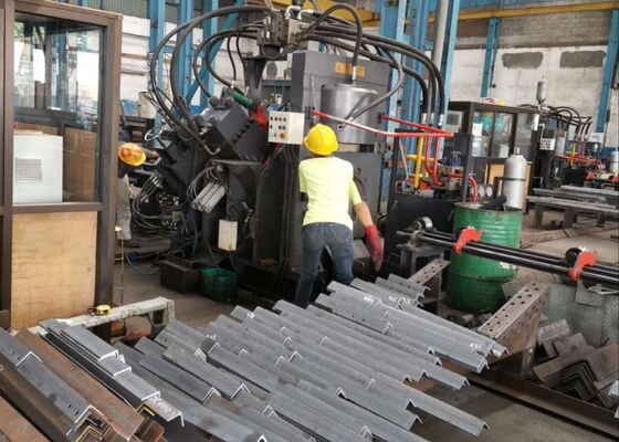 14x10x19mm Μέγεθος χαρακτήρων Μηχανή γραμμής CNC με γωνία με τρυπές μονάδες κοπής σήμανσης