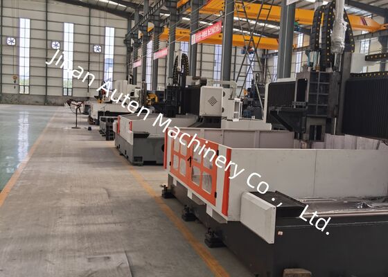 Μηχανή διάτρησης και φρεζαρίσματος πλάκας CNC τύπου γερανού για βιομηχανική χρήση με μεταφορέα απορριμμάτων