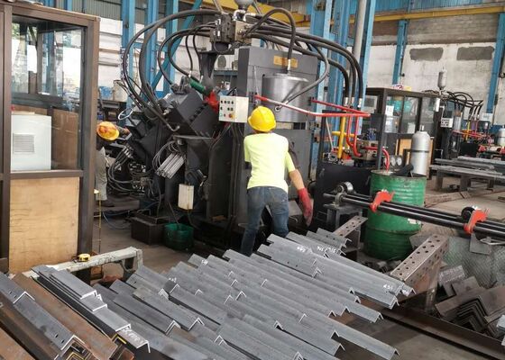32x7x3m Cnc γωνία τρύπησης κοπής μηχανή γραμμή 1000/1200KN δύναμη σήμανσης
