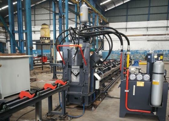2200/4300KN Δύναμη κοπής JNC σειράς CNC τρυπήματος σήμανσης και κοπής μηχανή για γωνίες