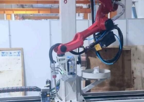 ±0.07mm Επαναληψιμότητα Ανεστραμμένο Ράγα Ρομπότ Συγκόλλησης 180000 Lux Αντοχή στο Φως
