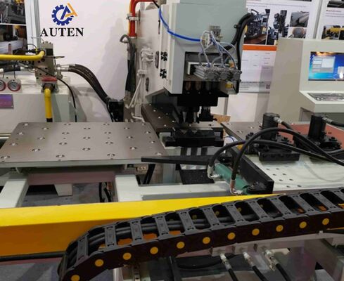 Αποδοτική Μηχανή Σήμανσης και Διάτρησης CNC για Πλάκες με Ενσωμάτωση CAD / CAM