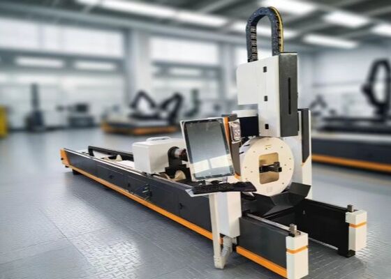Μοντέλο LC2412 Μηχανή κοπής σωλήνων με λέιζερ CNC Χρησιμοποιήστε τη δύναμη λέιζερ MAX6000