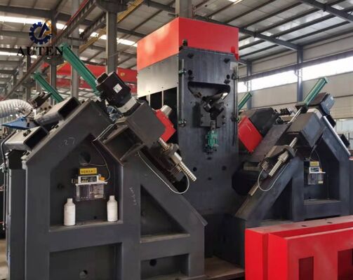 Μοντέλο ADM2532 CNC Μηχανή Γωνιαίας Διάτρησης και Σήμανσης BT40 Κώνος Άξονα Διάτρησης